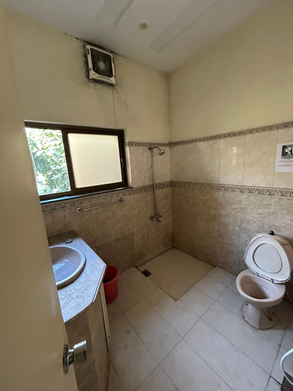 26 Marla House for Rent in Muslim Town Lahore