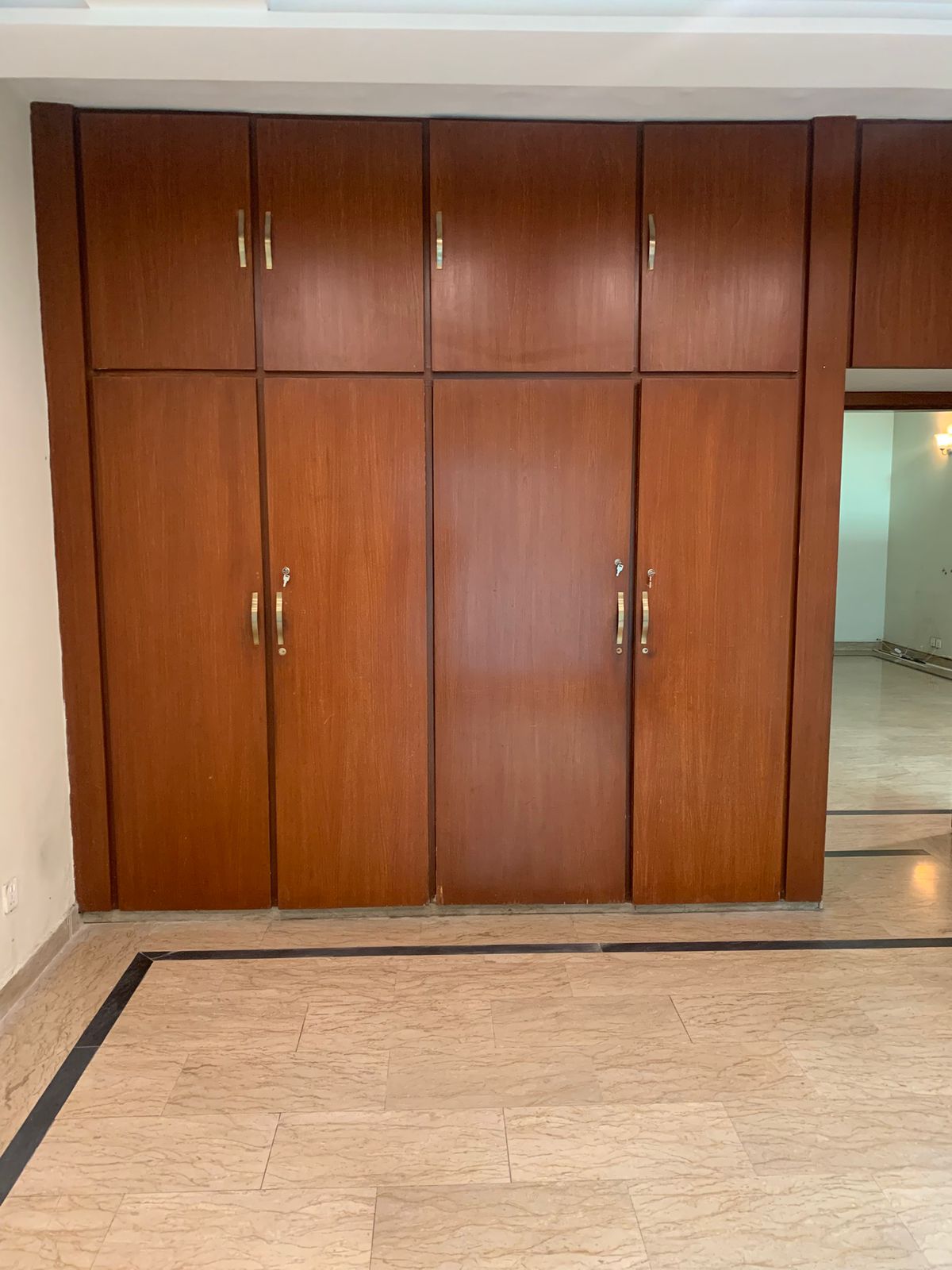 1 Kanal House for Sale in A Block, Model Town Lahore