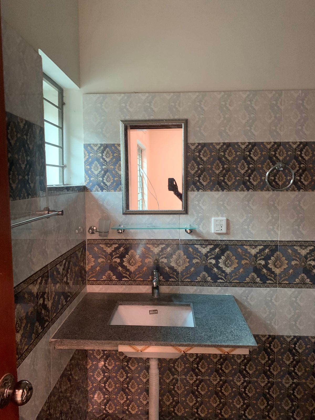 1 Kanal House for Sale in A Block, Model Town Lahore
