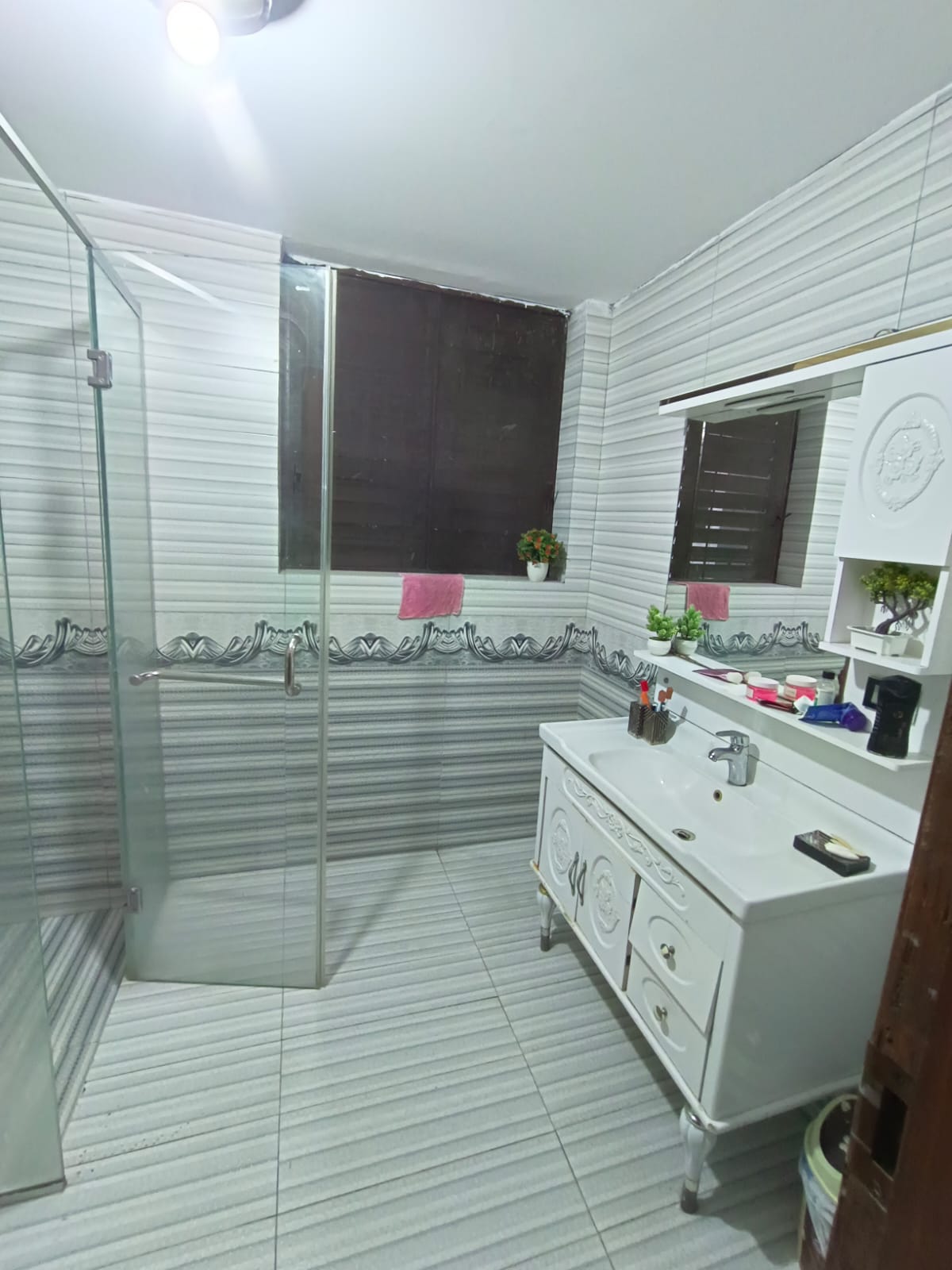 1 Kanal Upper Portion for Rent in Garden Town Lahore