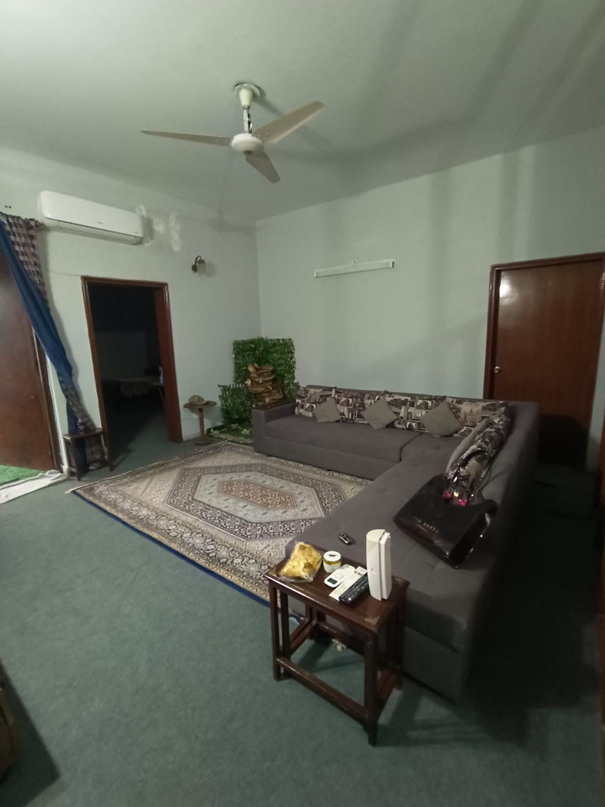 1 Kanal Upper Portion for Rent in Garden Town Lahore