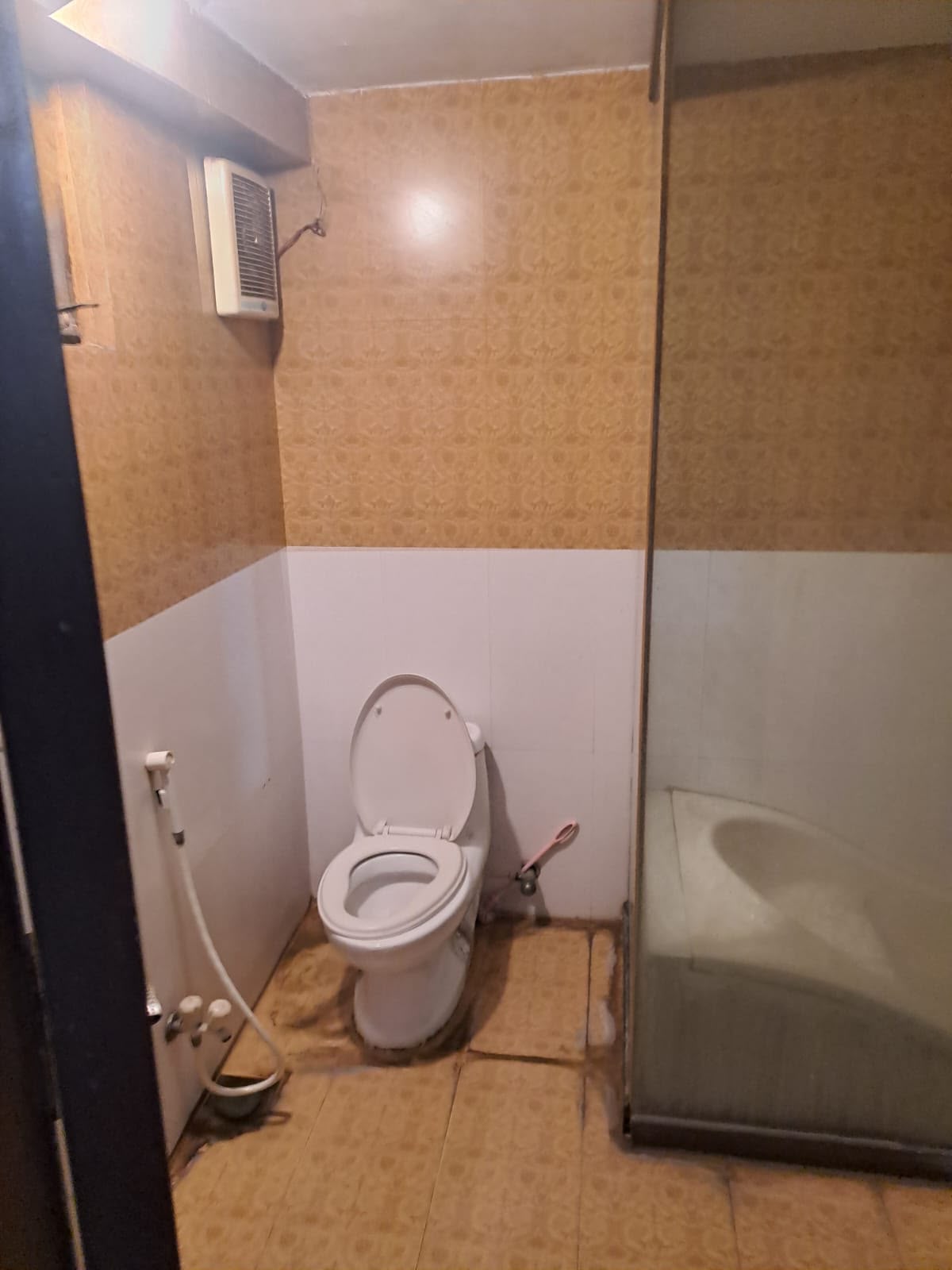 10 Marla House for Sale in D Block, Faisal Town Lahore